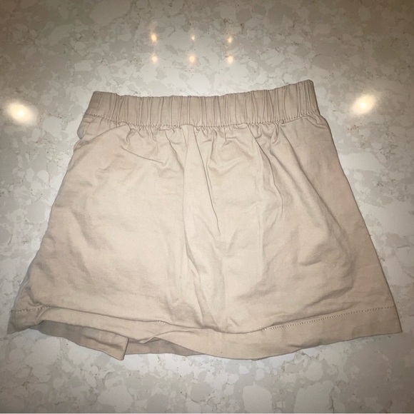 Old navy khaki skort size small uniform - Picture 3 of 3